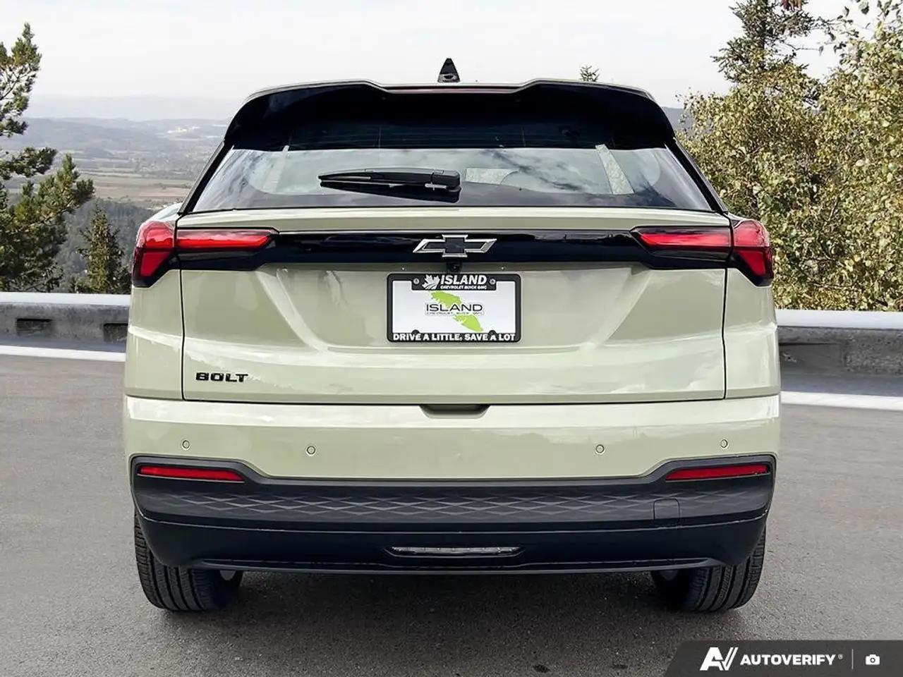 Chevrolet Bolt снимка Chevrolet Bolt