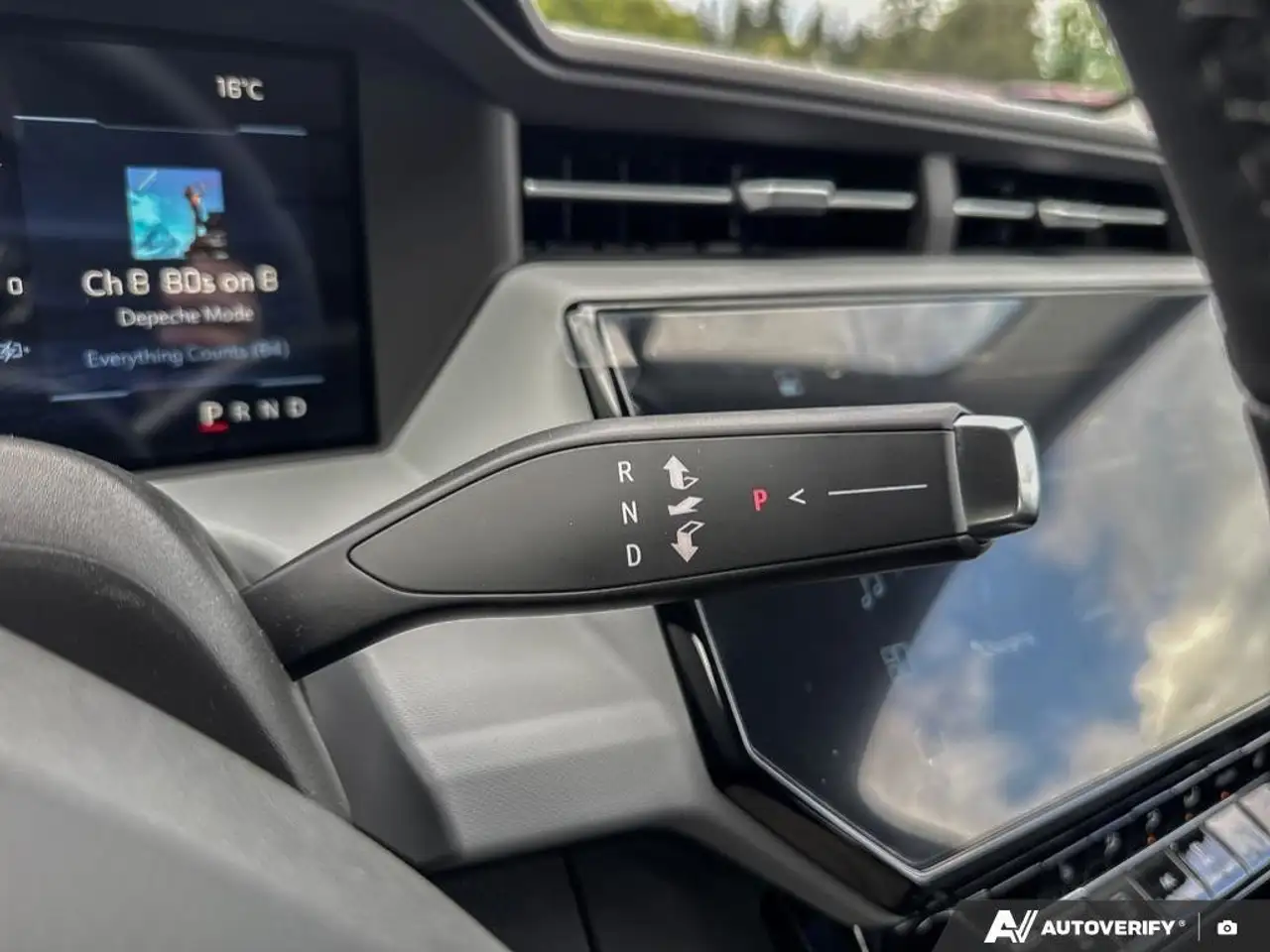 Chevrolet Bolt снимка Chevrolet Bolt