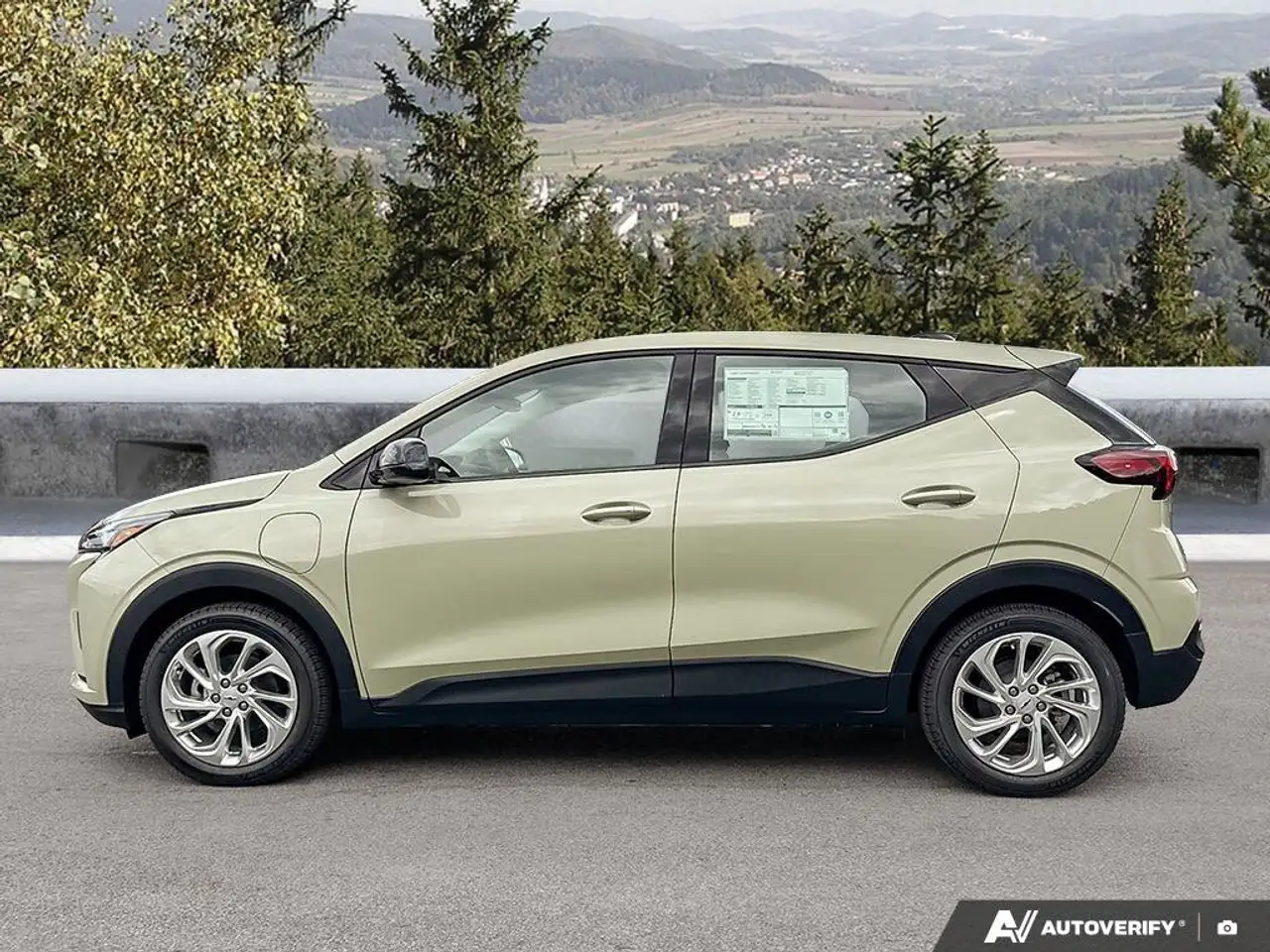 Chevrolet Bolt снимка Chevrolet Bolt