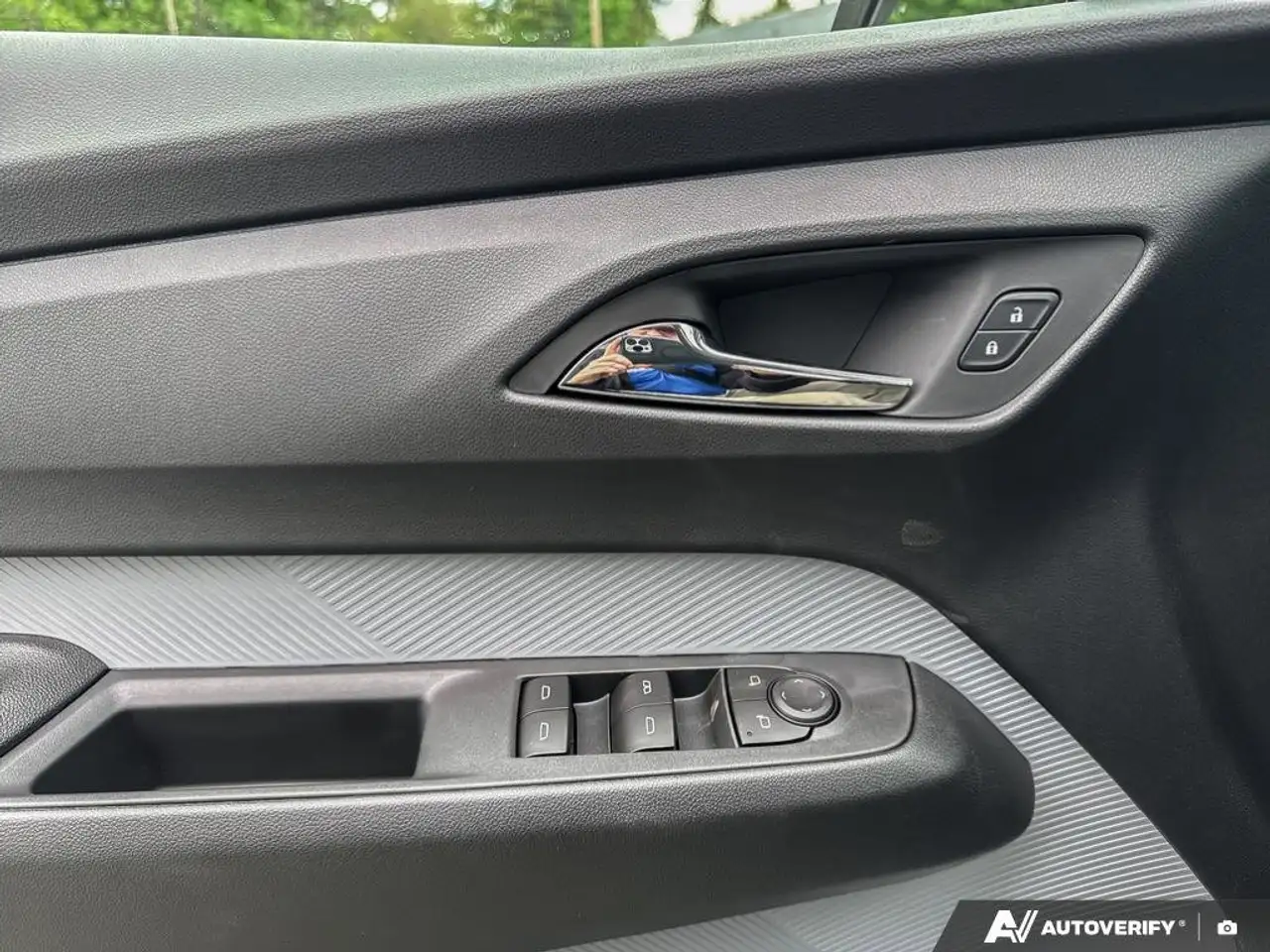 Chevrolet Bolt снимка Chevrolet Bolt