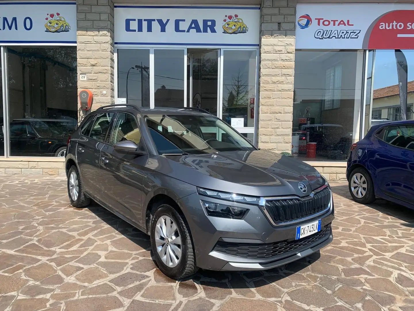 Skoda Kamiq Kamiq 1.0 tsi Ambition 110cv Gris - 1