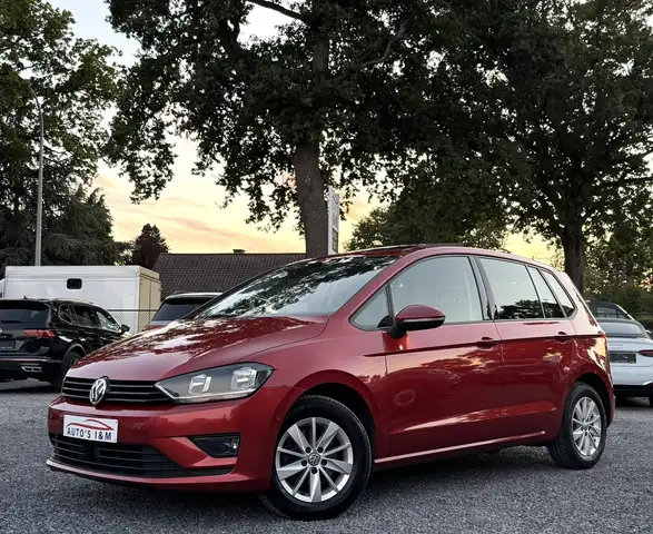 2015 Volkswagen Golf Sportsvan in Red for sale