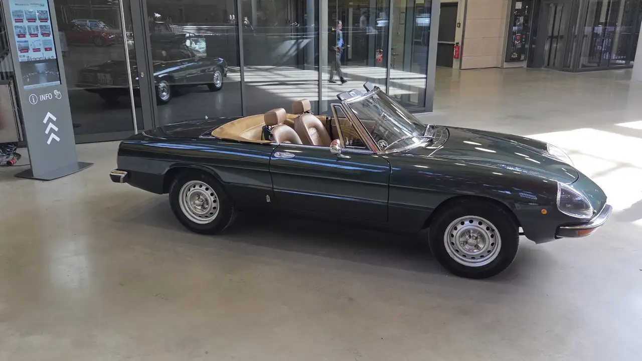 Alfa Romeo Spider Veloce 2000 (S2 "Coda Tronca"), foto 3