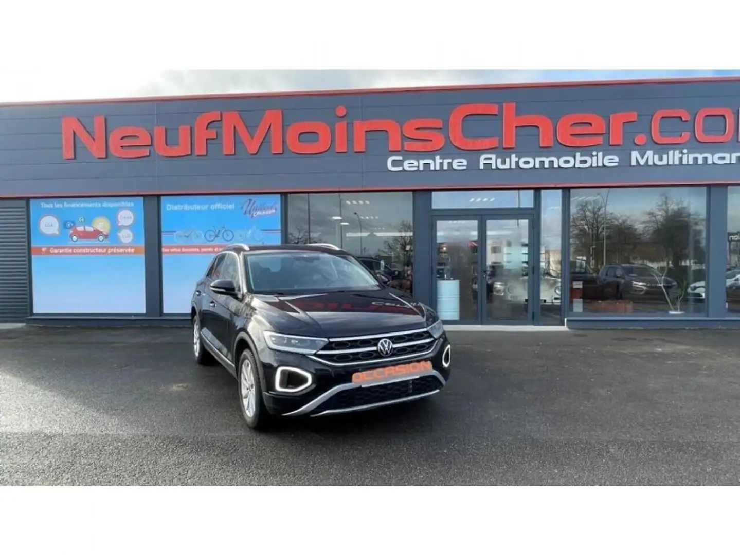 Volkswagen T-Roc Style 1.5 TSI 150cv DSG7 + ATTELAGE Noir - 1