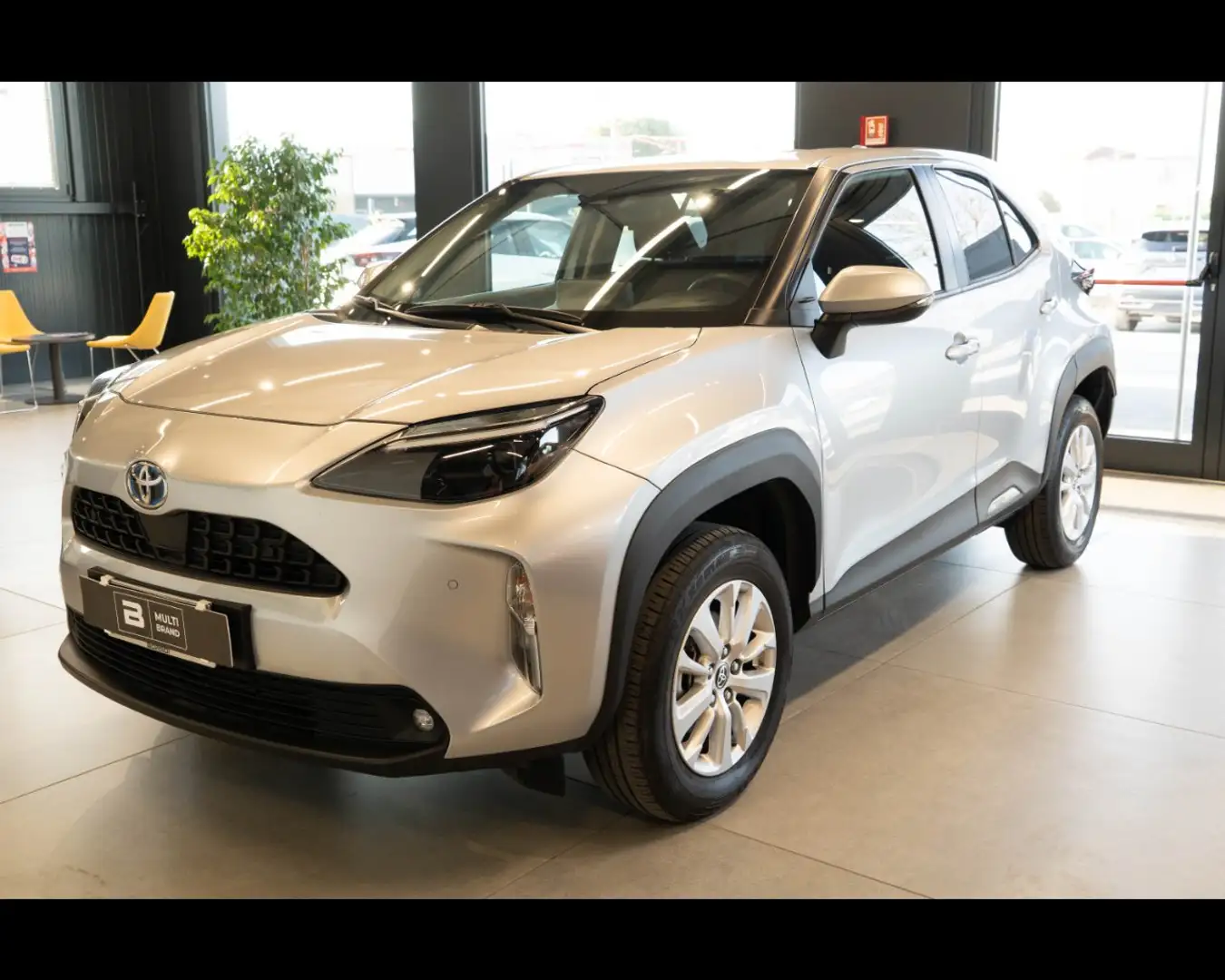 Toyota Yaris Cross 1.5 Hybrid 5p. E-CVT Business Argento - 1
