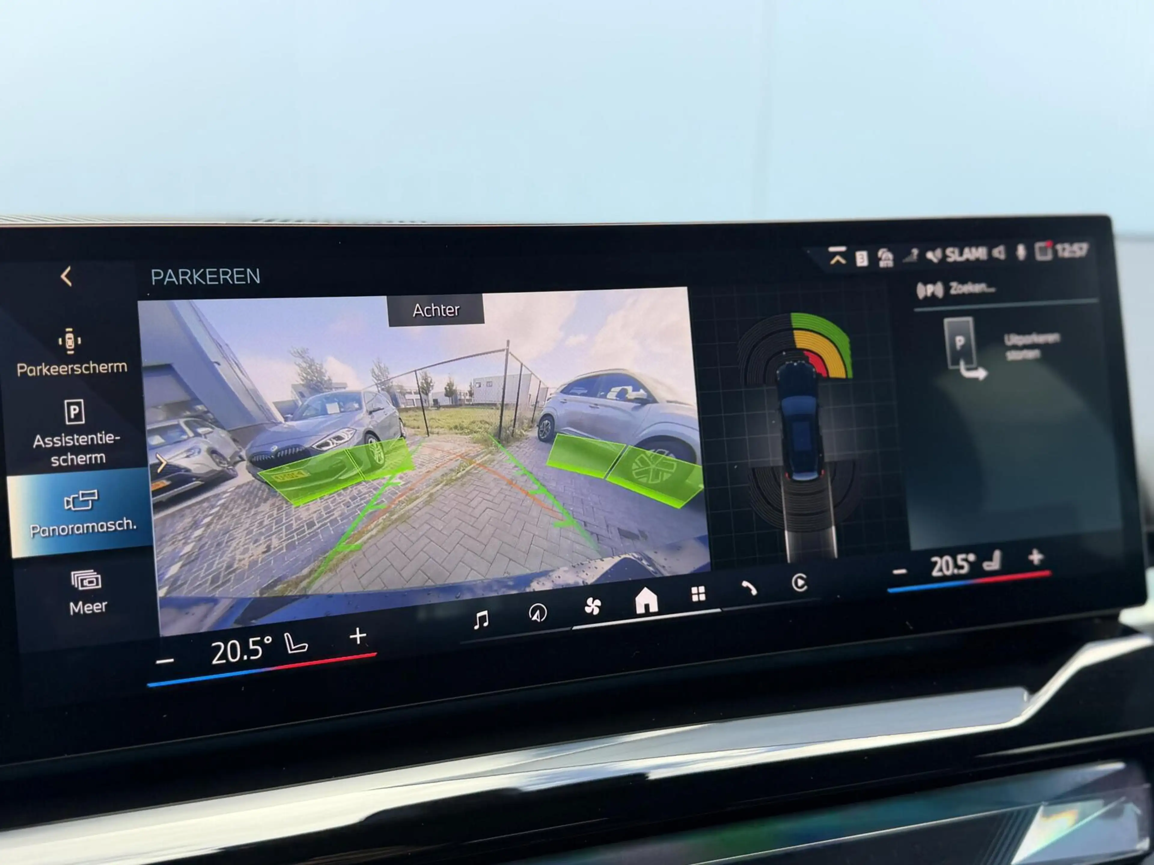 BMW i5 Touring eDrive40 M Sport Edition 84 kWh — photo 19
