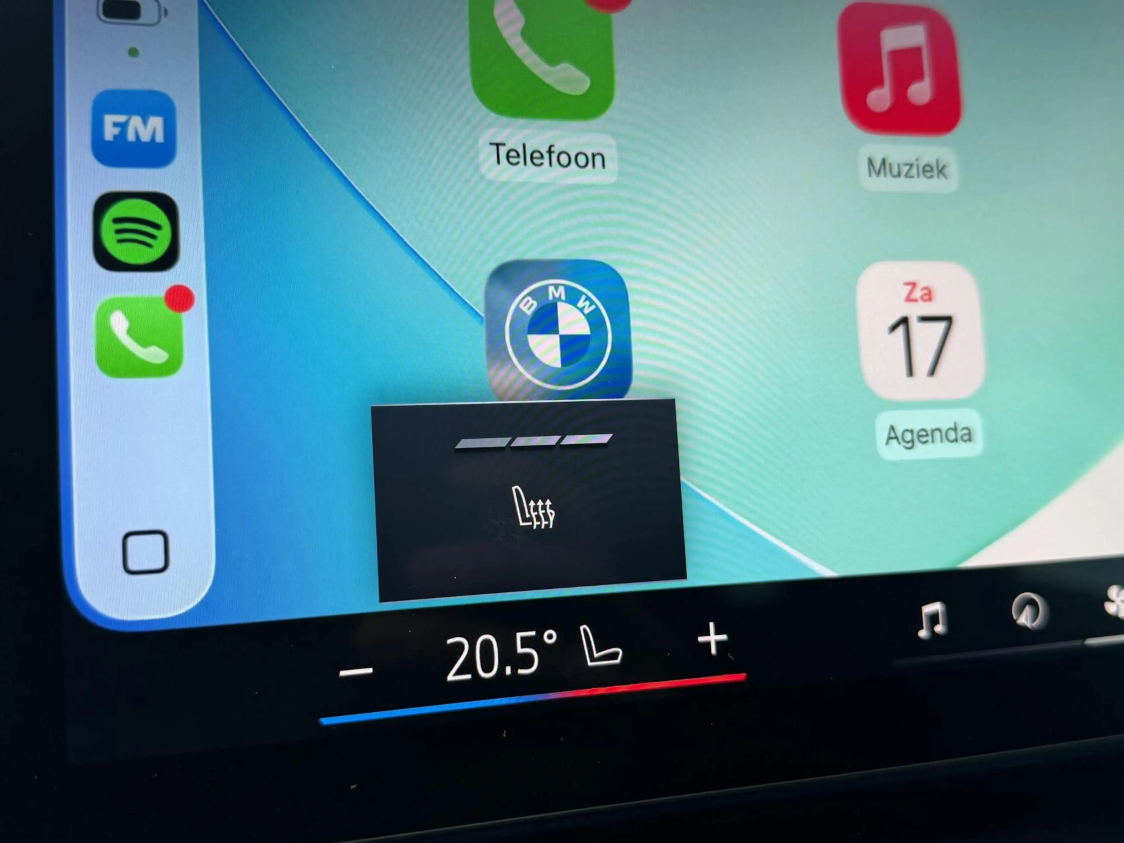 BMW i5 Touring eDrive40 M Sport Edition 84 kWh — photo 21