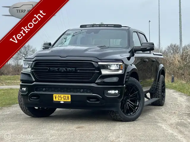 Dodge RAM 1500 Laramie Night 2024 BOMVOL!