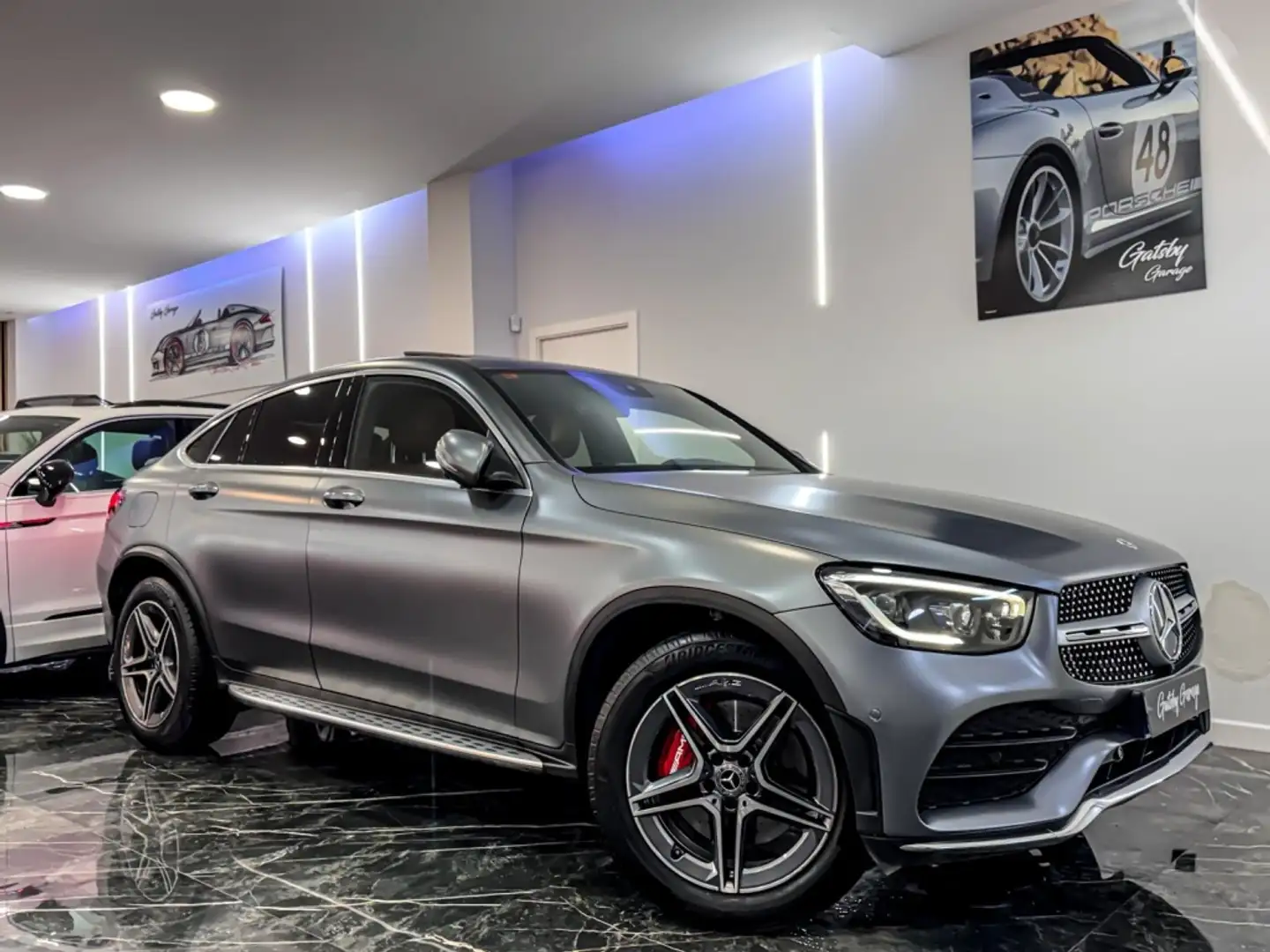 Mercedes-Benz GLC 220 Coupé 220d 4Matic 9G-Tronic Grijs - 2