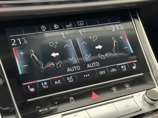 Audi Q7 view 11