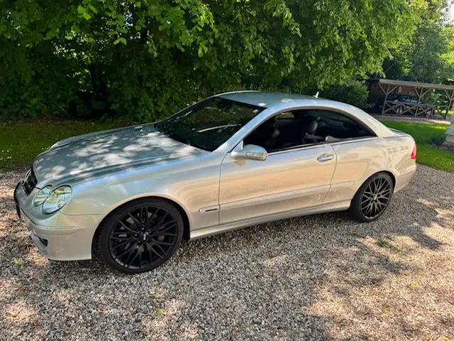 Mercedes-Benz CLK 320 CLK-Klasse Coupe Diesel Coupe CDI Avantgarde