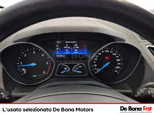 Ford C-Max view 11