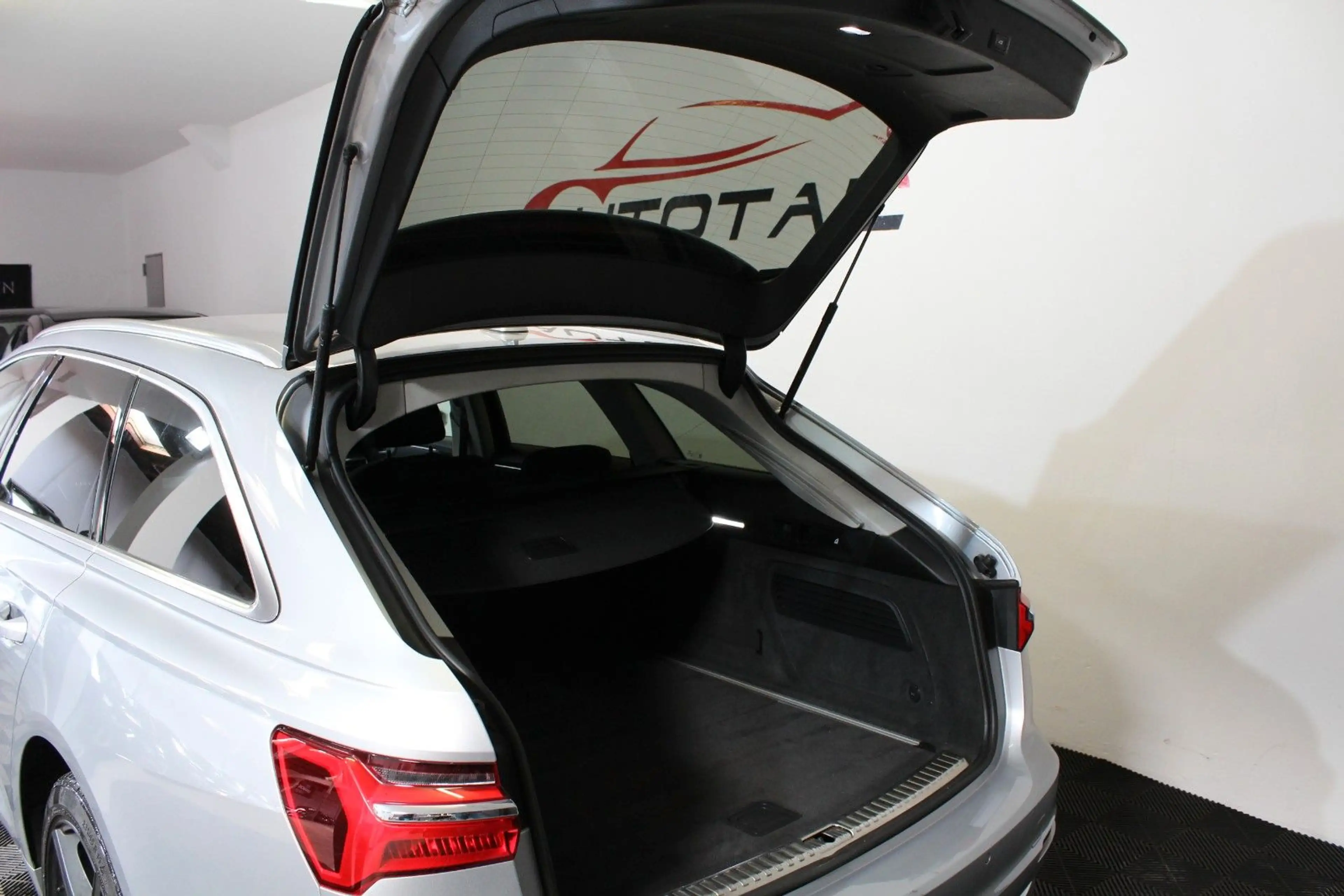 Audi A6 Avant 45 TDI quattro*3.0 TDI*HUP*Kamera*19"* — photo 17