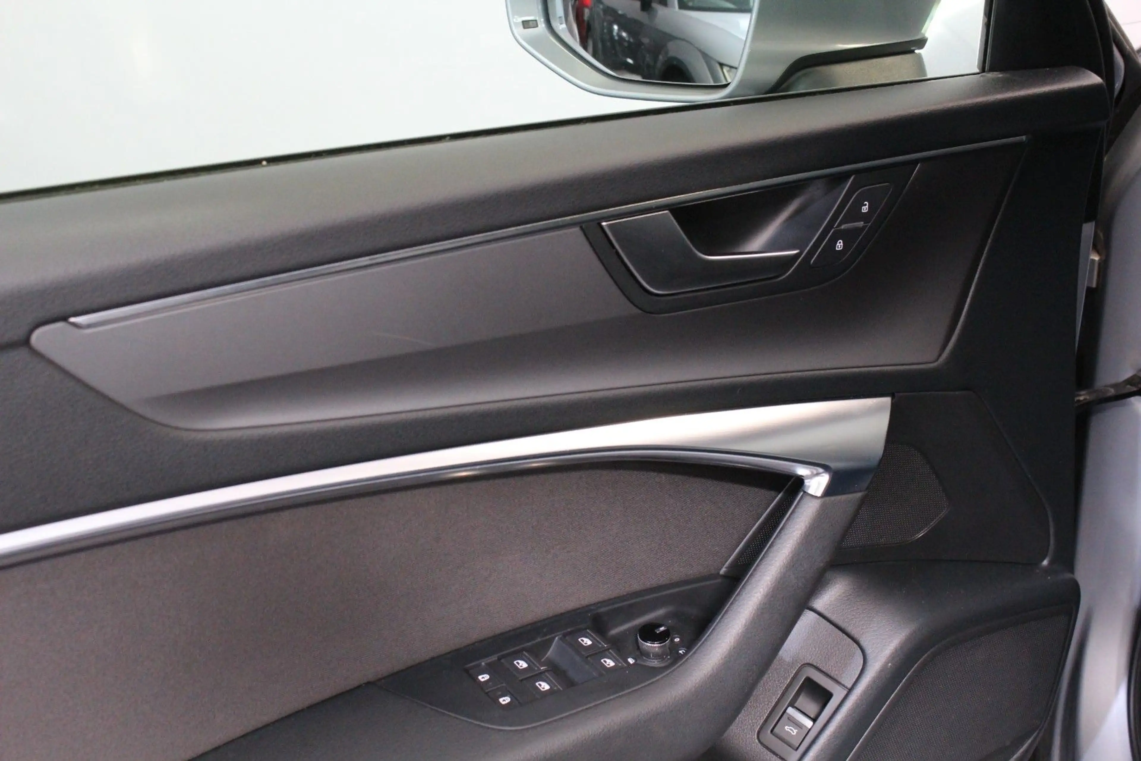 Audi A6 Avant 45 TDI quattro*3.0 TDI*HUP*Kamera*19"* — photo 33