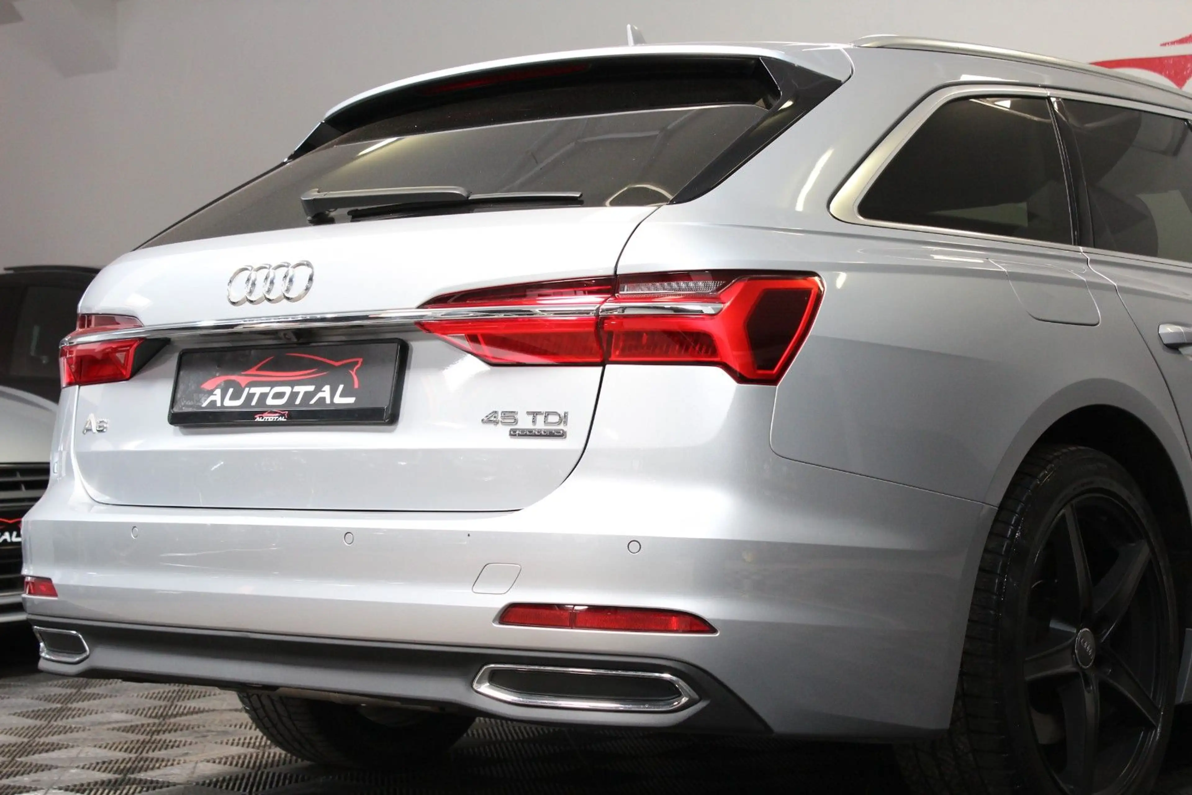 Audi A6 Avant 45 TDI quattro*3.0 TDI*HUP*Kamera*19"* — photo 12