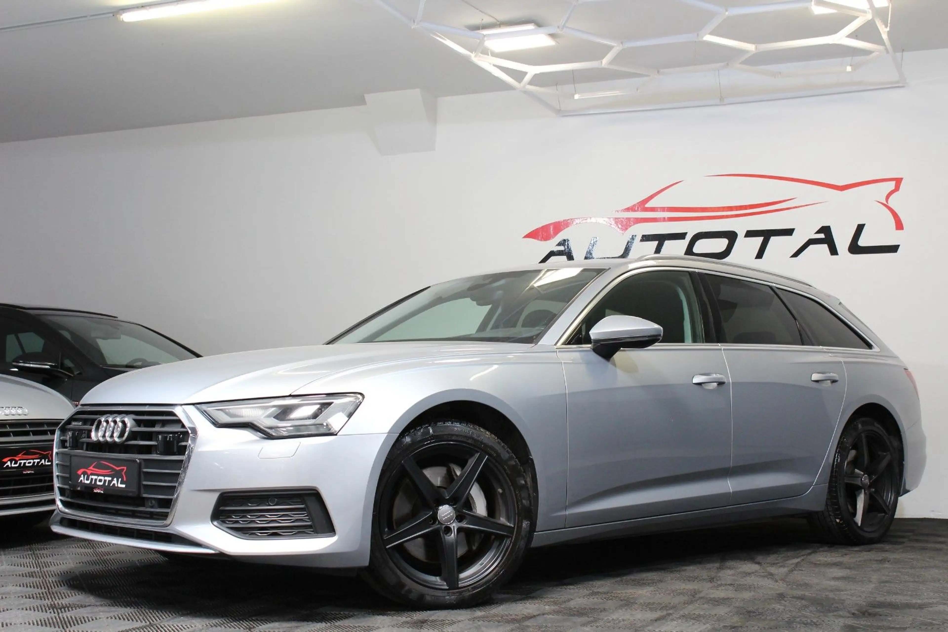 Audi A6 Avant 45 TDI quattro*3.0 TDI*HUP*Kamera*19"* — photo 2