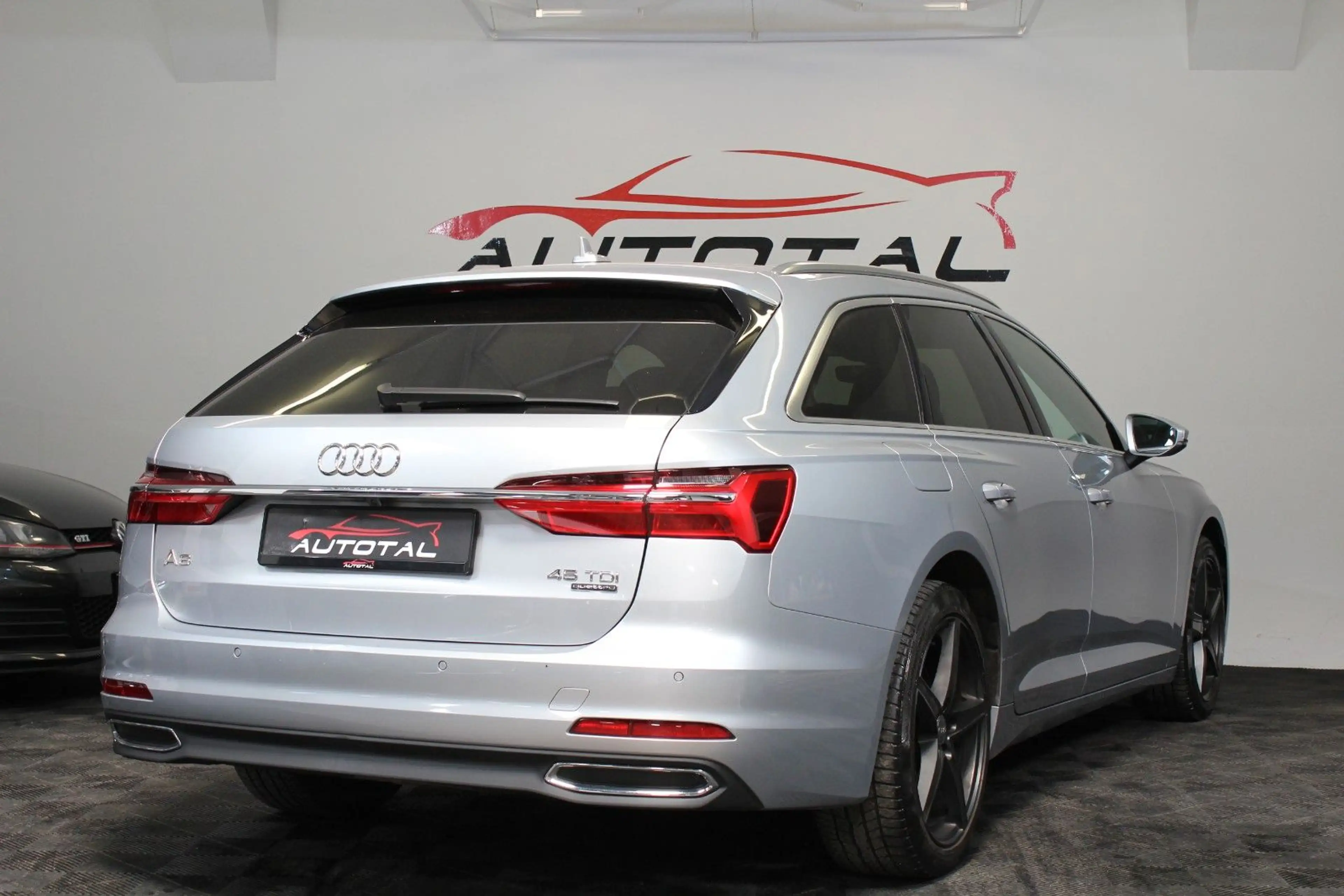 Audi A6 Avant 45 TDI quattro*3.0 TDI*HUP*Kamera*19"* — photo 10
