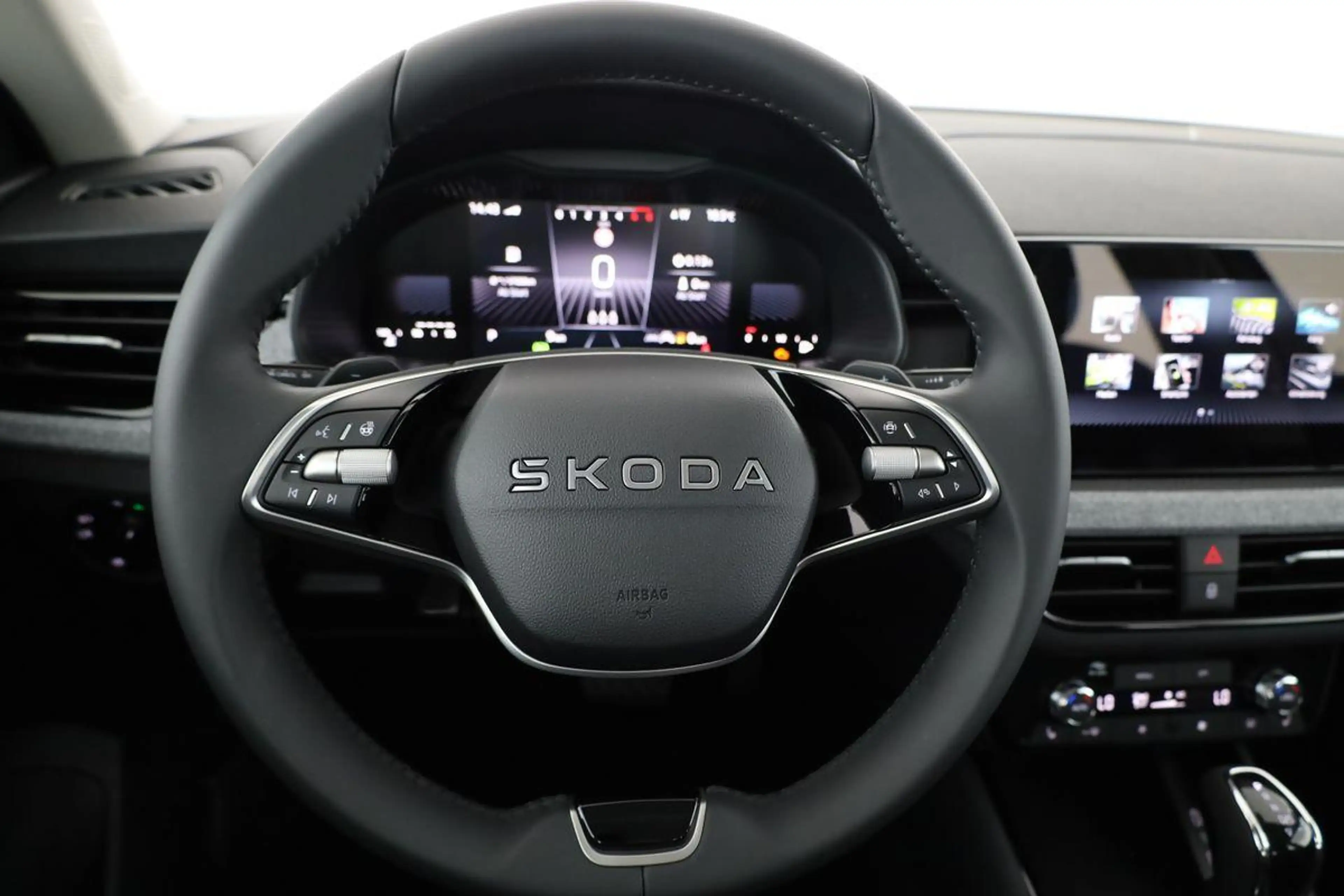 Skoda Kamiq Selection 1.5 TSI DSG Selection, LED, Kamera, 1... — photo 5