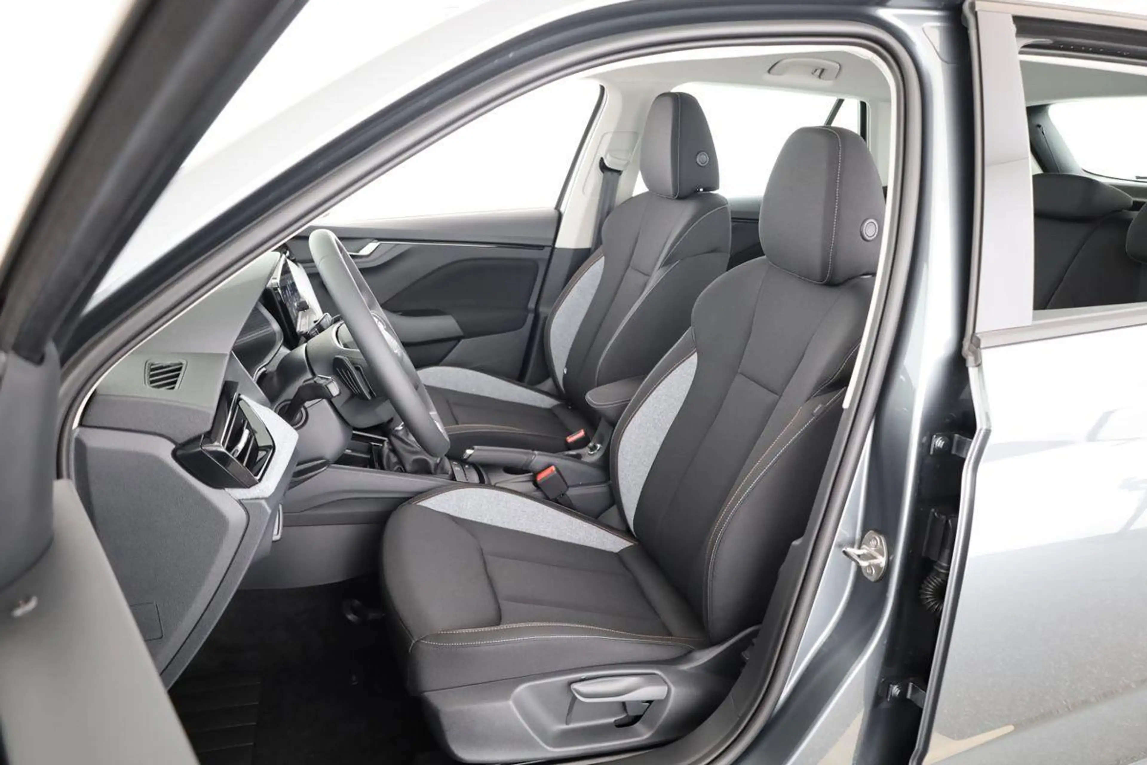 Skoda Kamiq Selection 1.5 TSI DSG Selection, LED, Kamera, 1... — photo 10