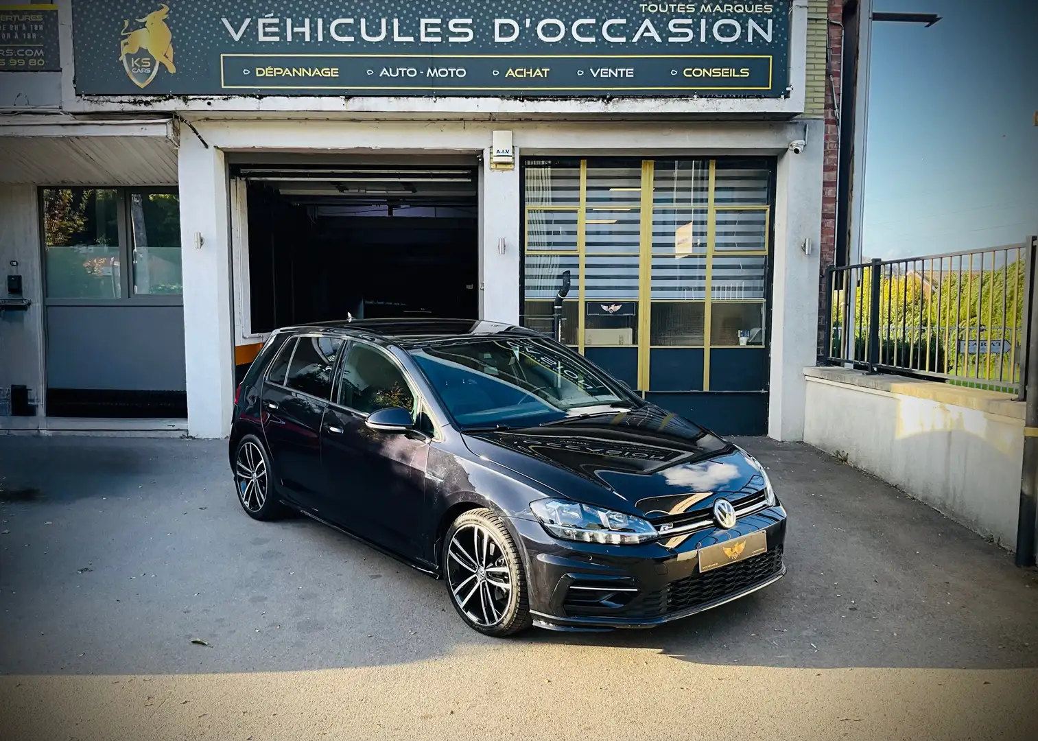 Volkswagen Golf 2.0 SCR TDi Highline DSG !!! OFFRE DU MOMENT !!! Noir - 1
