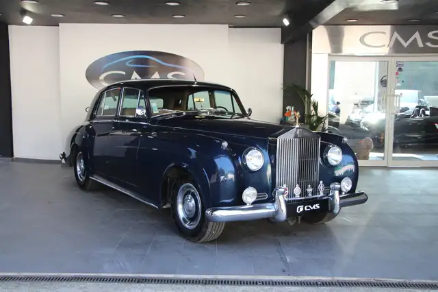 Rolls-Royce Cloud 6.2 V8