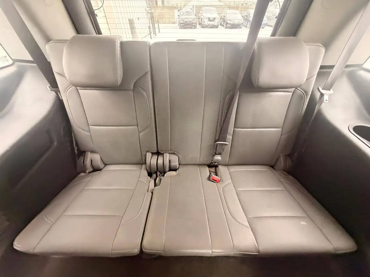 Chevrolet Tahoe снимка Chevrolet Tahoe