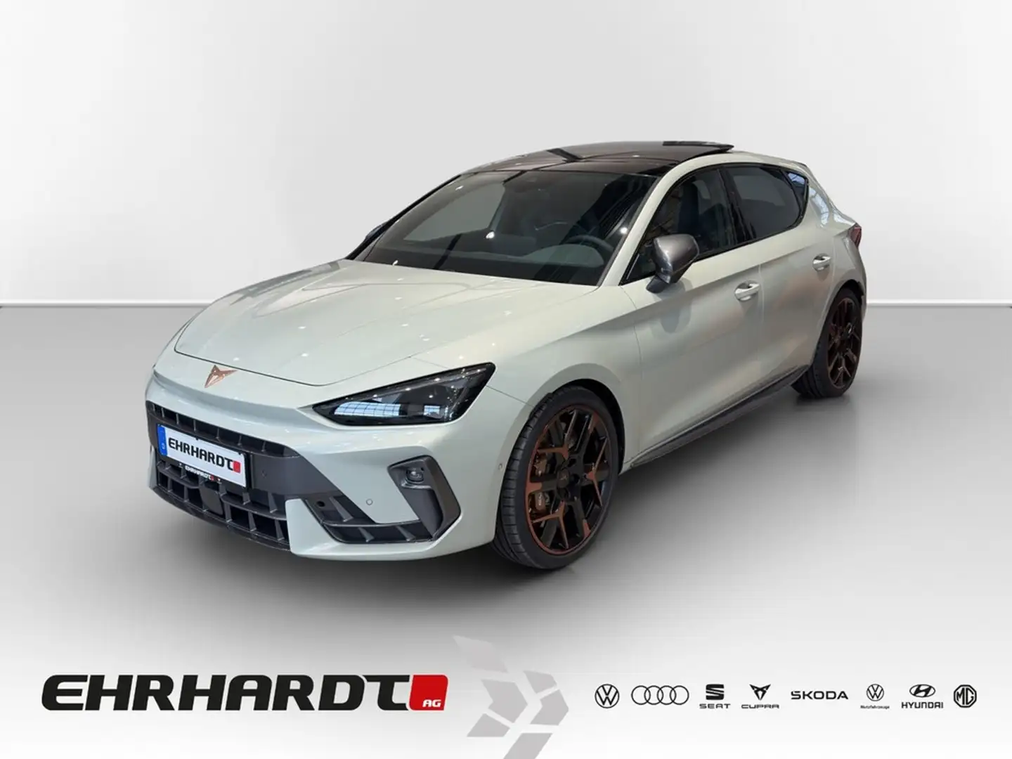 CUPRA Leon 2.0 TSI DSG VZ Extreme DCC AKEBONO*PANO*MATRIX*... Бежевий - 1