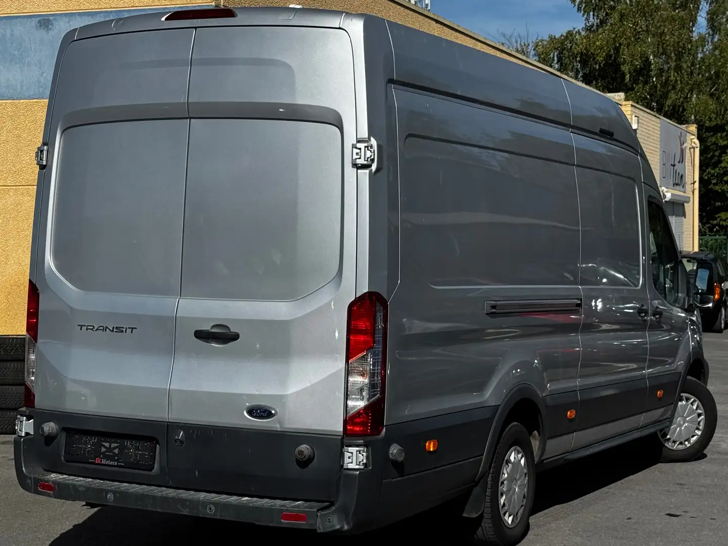Ford Transit *TVA*L4H3*AIRCO*CAMERA*BLUETOOTH*TRES PROPRE Zilver - 2