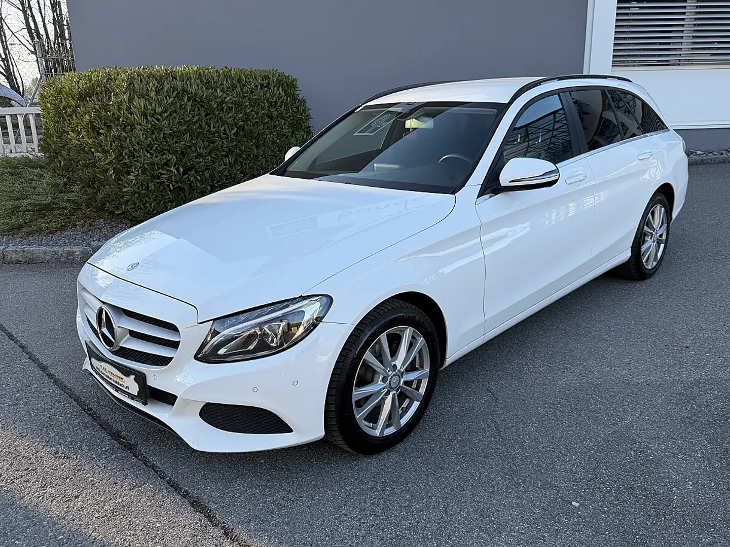 Mercedes-Benz C 180 d T Avantgarde Schwarz - 1