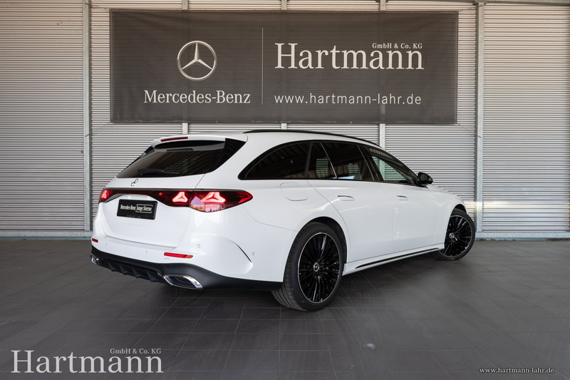 Mercedes-Benz E 450 E 450 T 4M AMG Night Premium Airmatic Sitzklima — photo 14