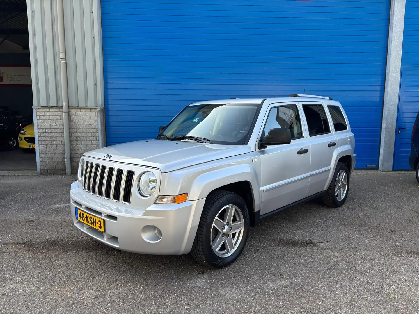 Jeep Patriot 2.4 Limited Adventure Gris - 1