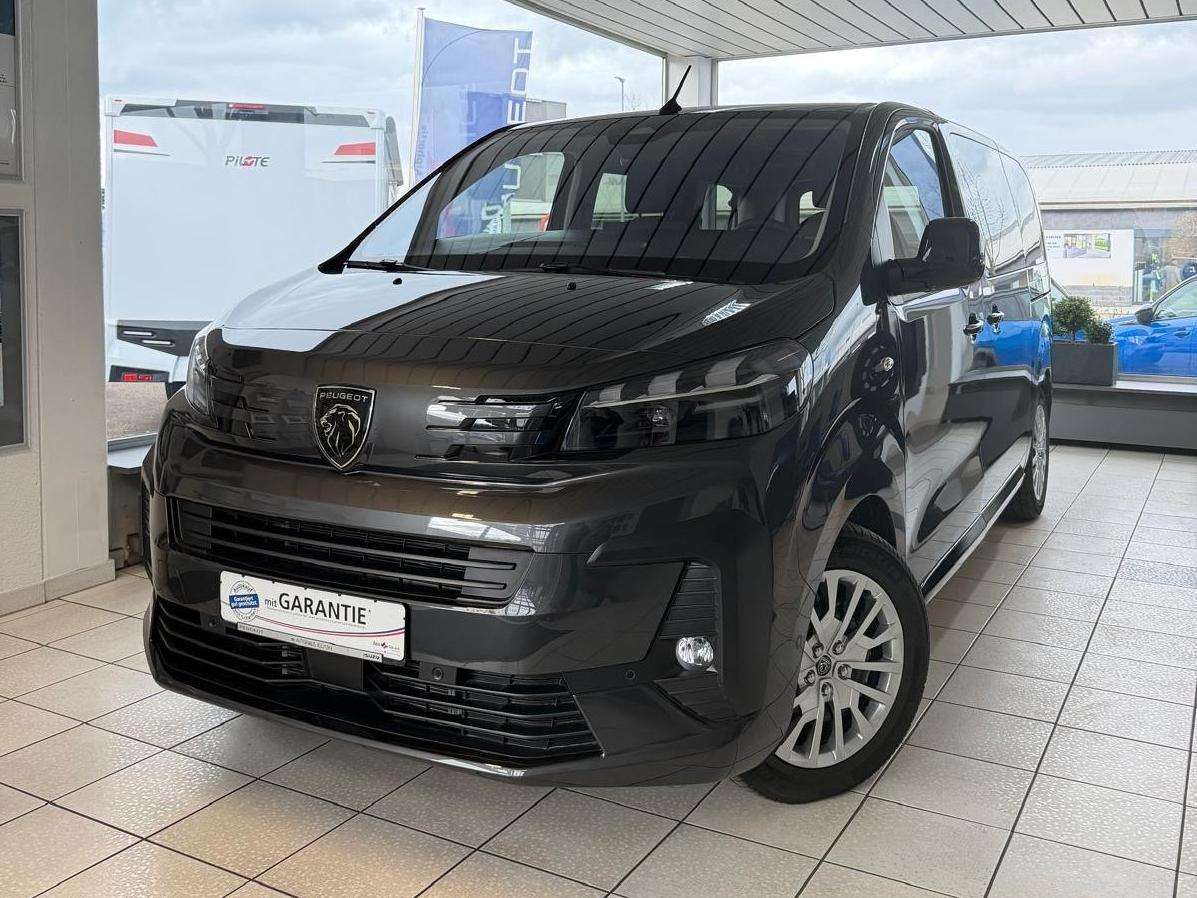 Second hand Peugeot Traveller 