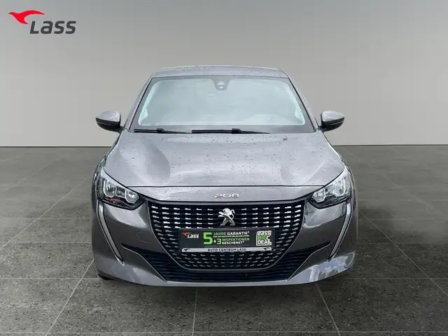 Peugeot 208 view 9