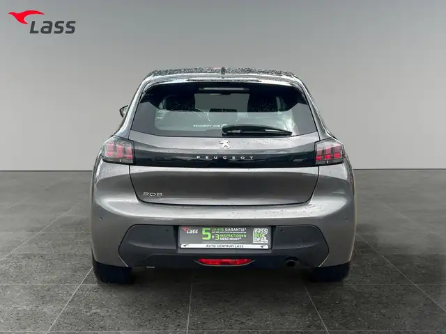 Peugeot 208 view 5