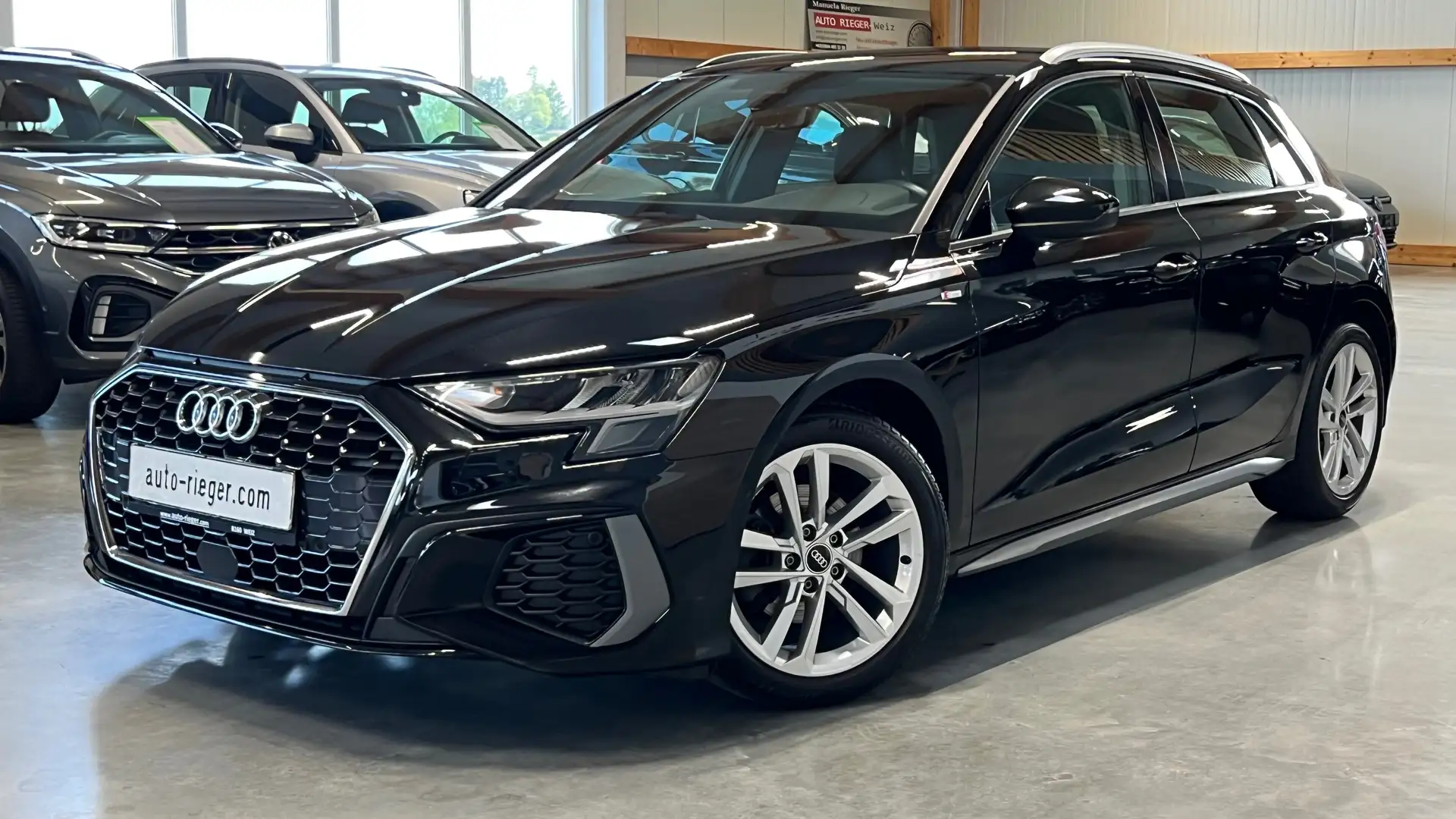 Audi A3 35 TDI S line Kamera, LED, Navi Schwarz - 2