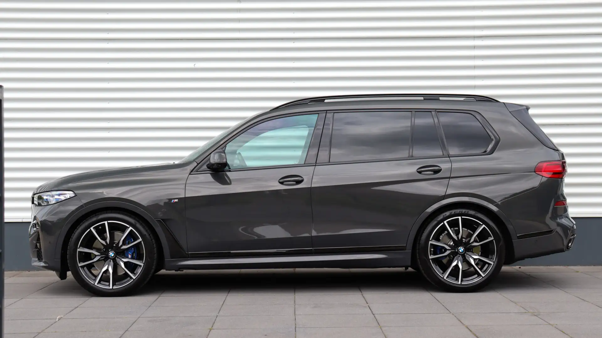 BMW X7 xDrive40i High Executive M-Sport | Sky Lounge | Bo Grau - 2