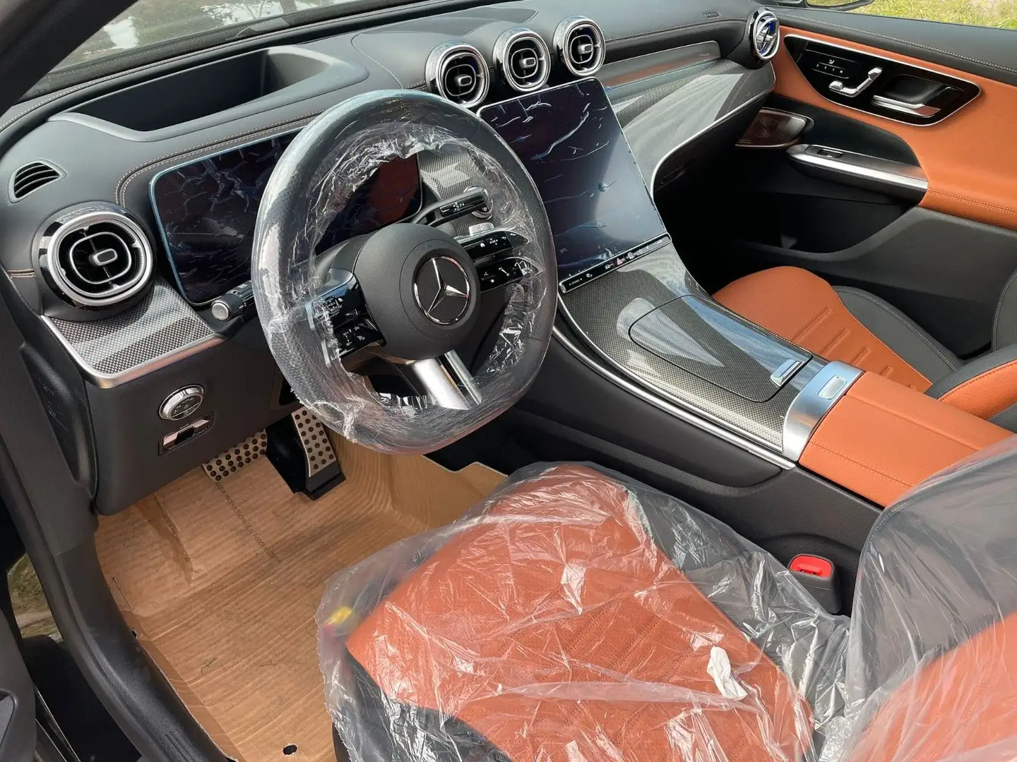 Mercedes-Benz GLC 300 4M AMG Premium Plus MY26 Schwarz - 2