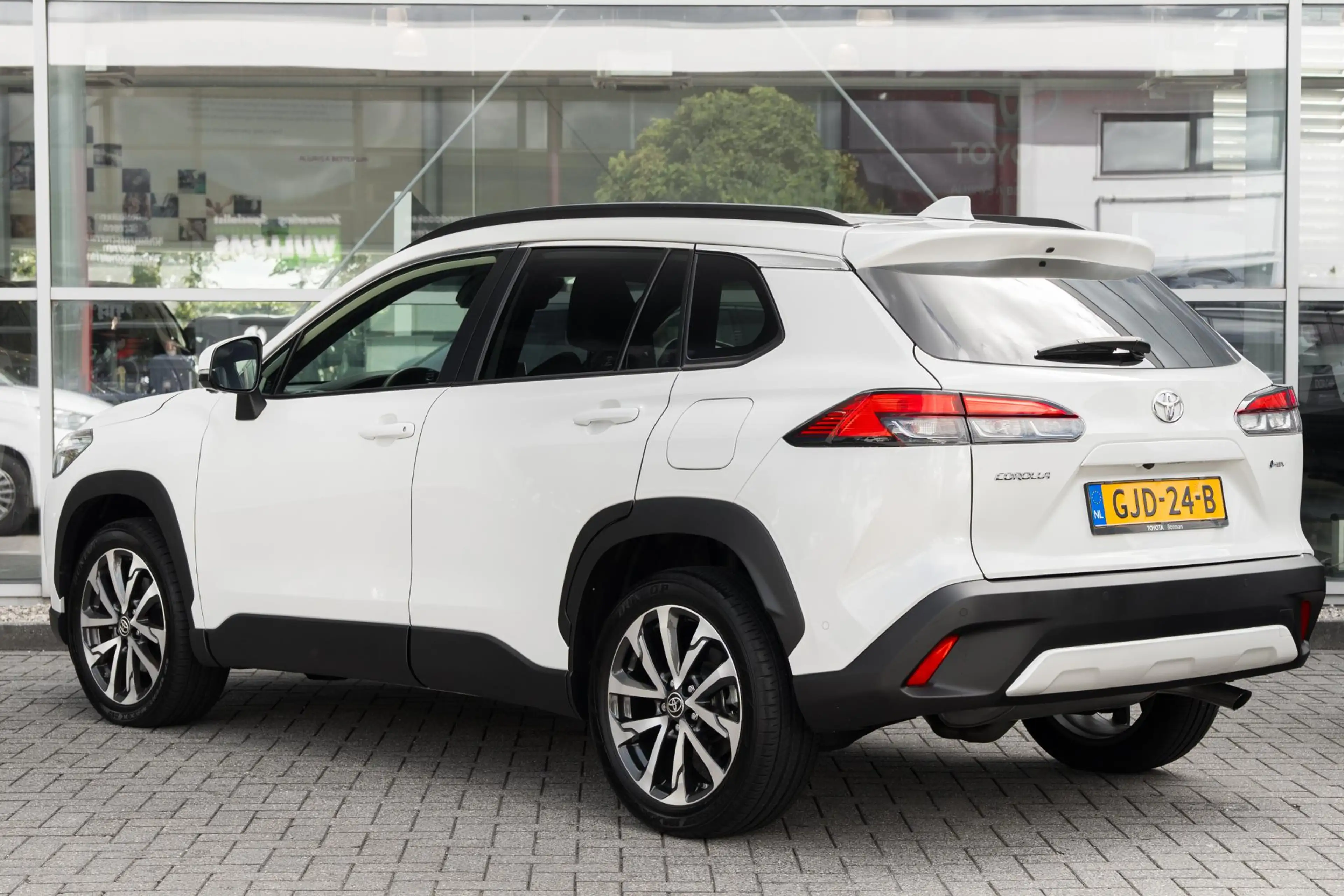 Toyota Corolla Cross Hybrid 200 Executive — photo 9