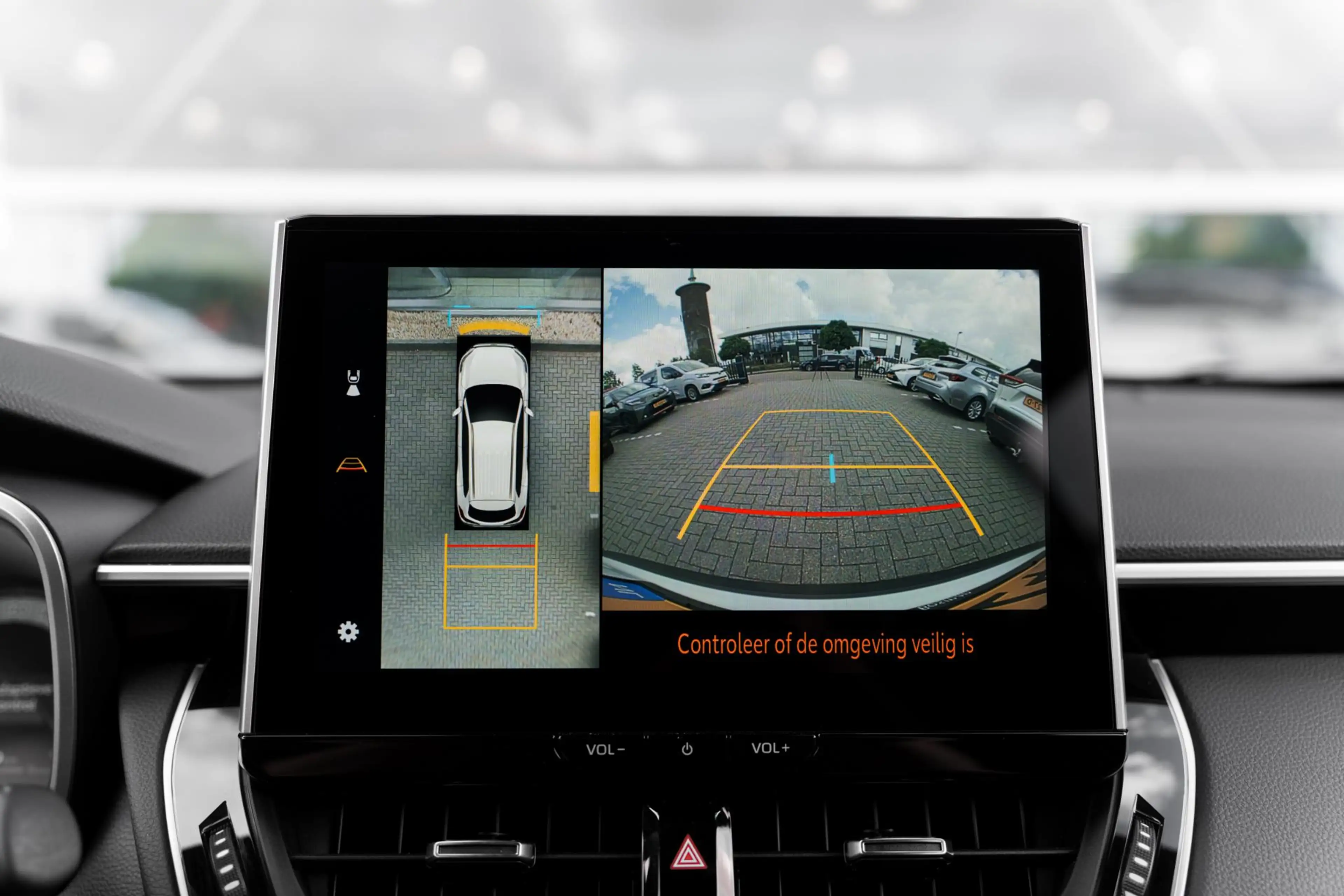 Toyota Corolla Cross Hybrid 200 Executive — photo 21