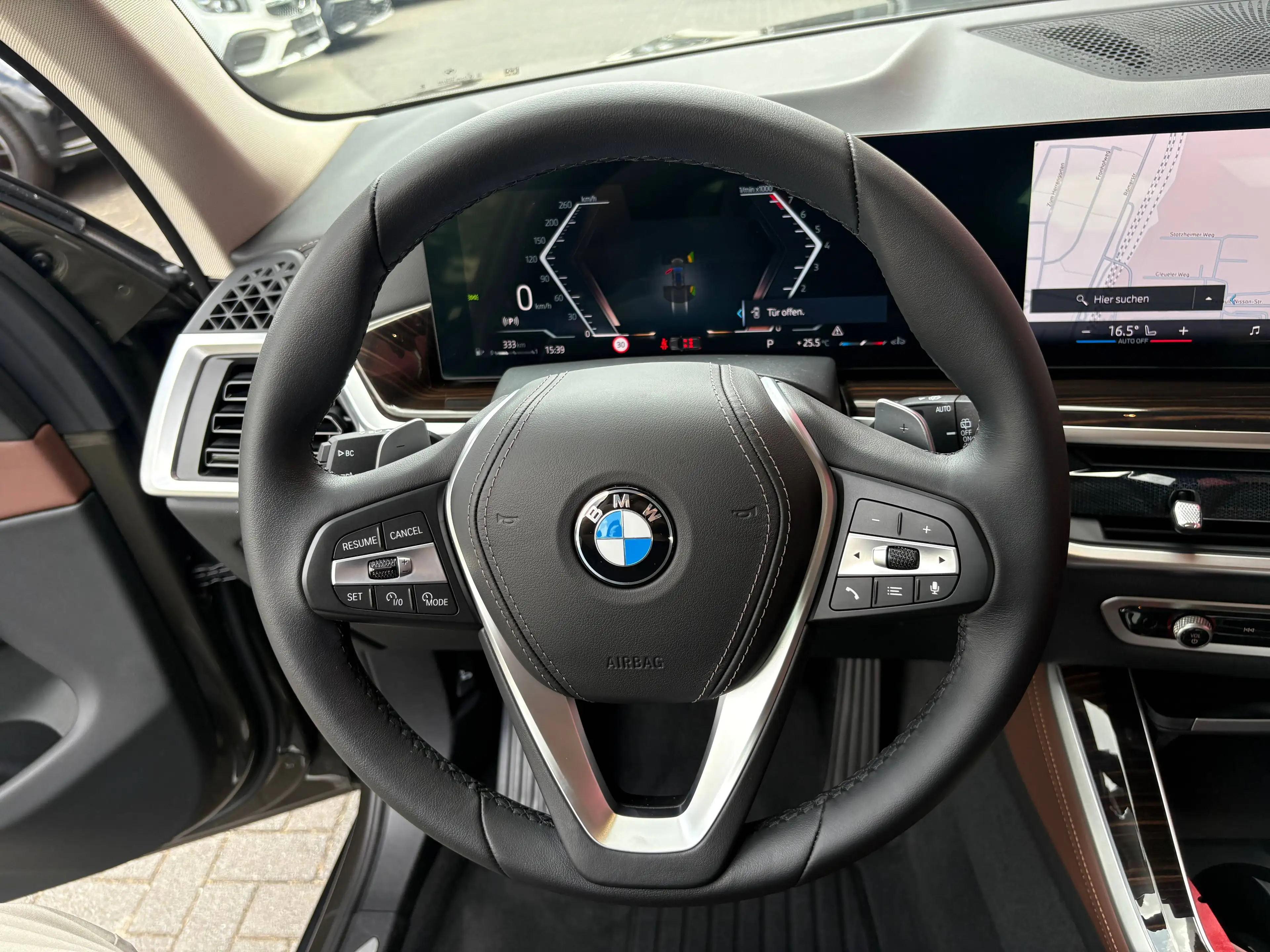 BMW X5 40i xDRIVE 381PS NEUES MODELL NUR 17.350KM LEDER NAVI 1-HAND TOP* — photo 12
