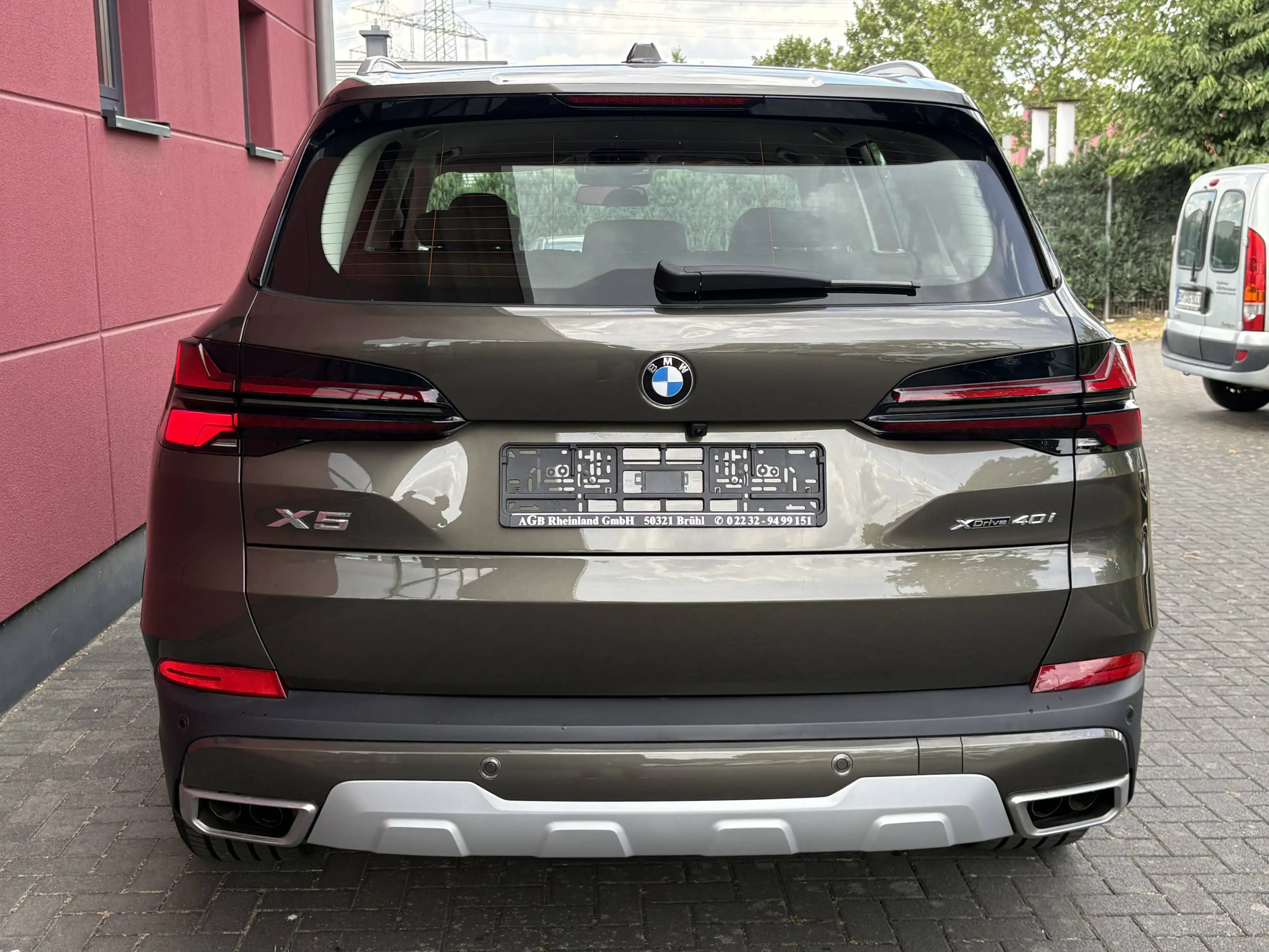 BMW X5 40i xDRIVE 381PS NEUES MODELL NUR 17.350KM LEDER NAVI 1-HAND TOP* — photo 5