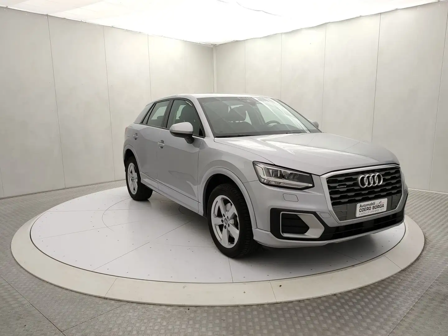 Audi Q2 Q2 40 TFSI quattro S tronic Admired Argento - 1