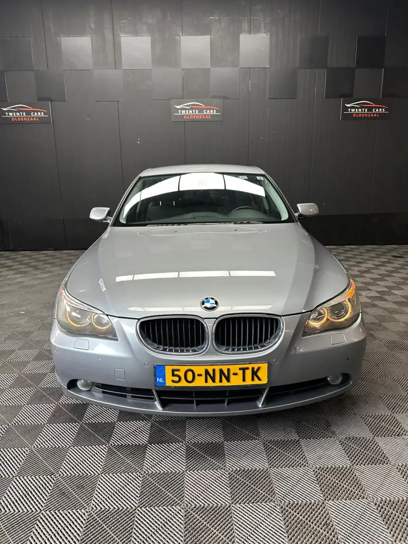 BMW 525 5-serie 525i Executive | Xenon | Leder | Cruise | Grijs - 2