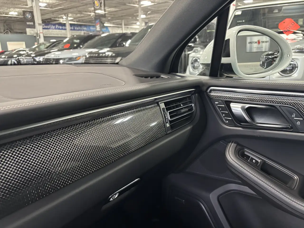 Porsche Macan снимка Porsche Macan