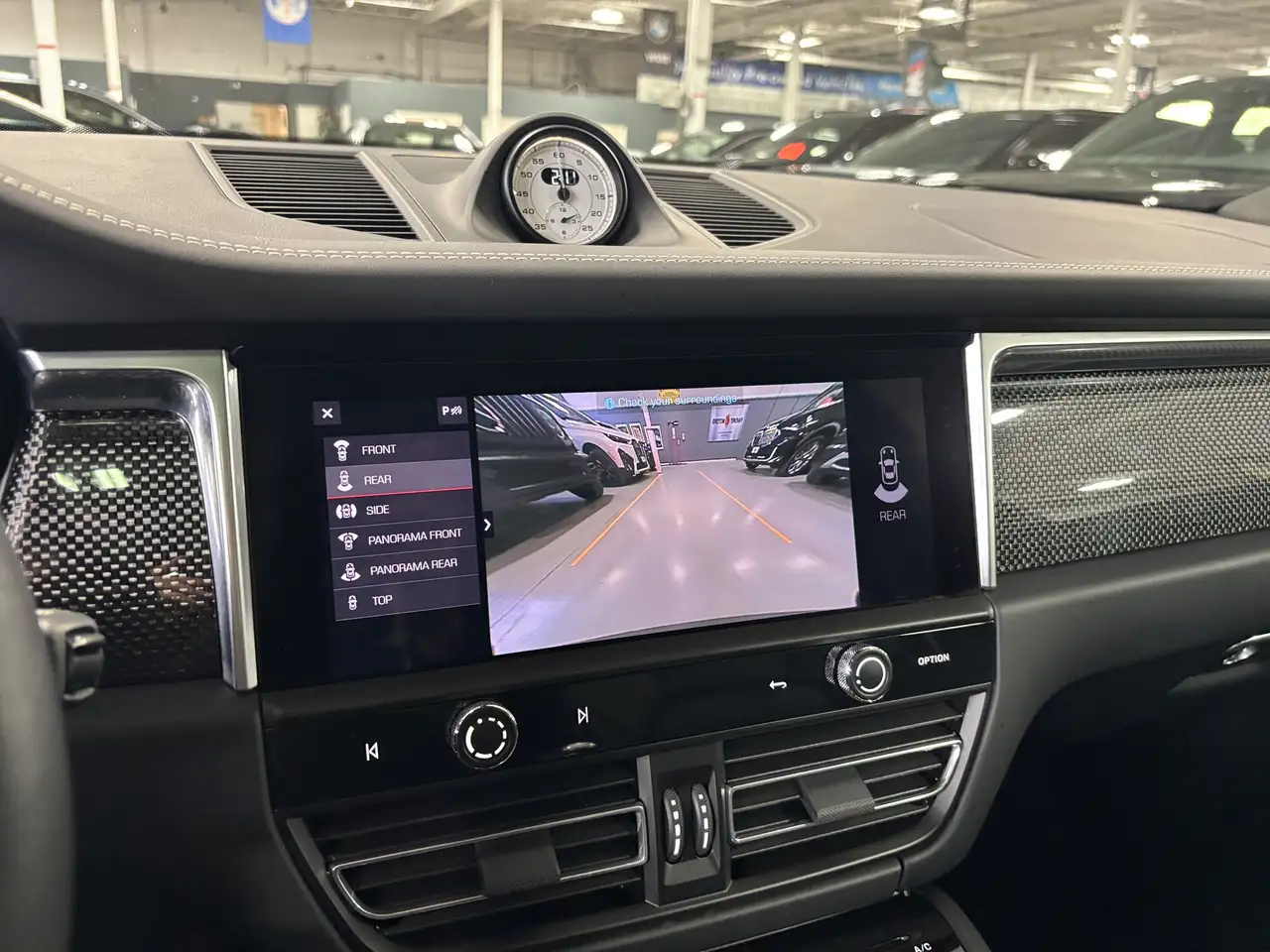 Porsche Macan снимка Porsche Macan