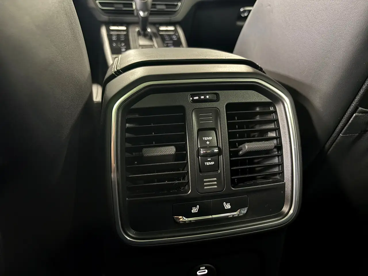 Porsche Macan снимка Porsche Macan