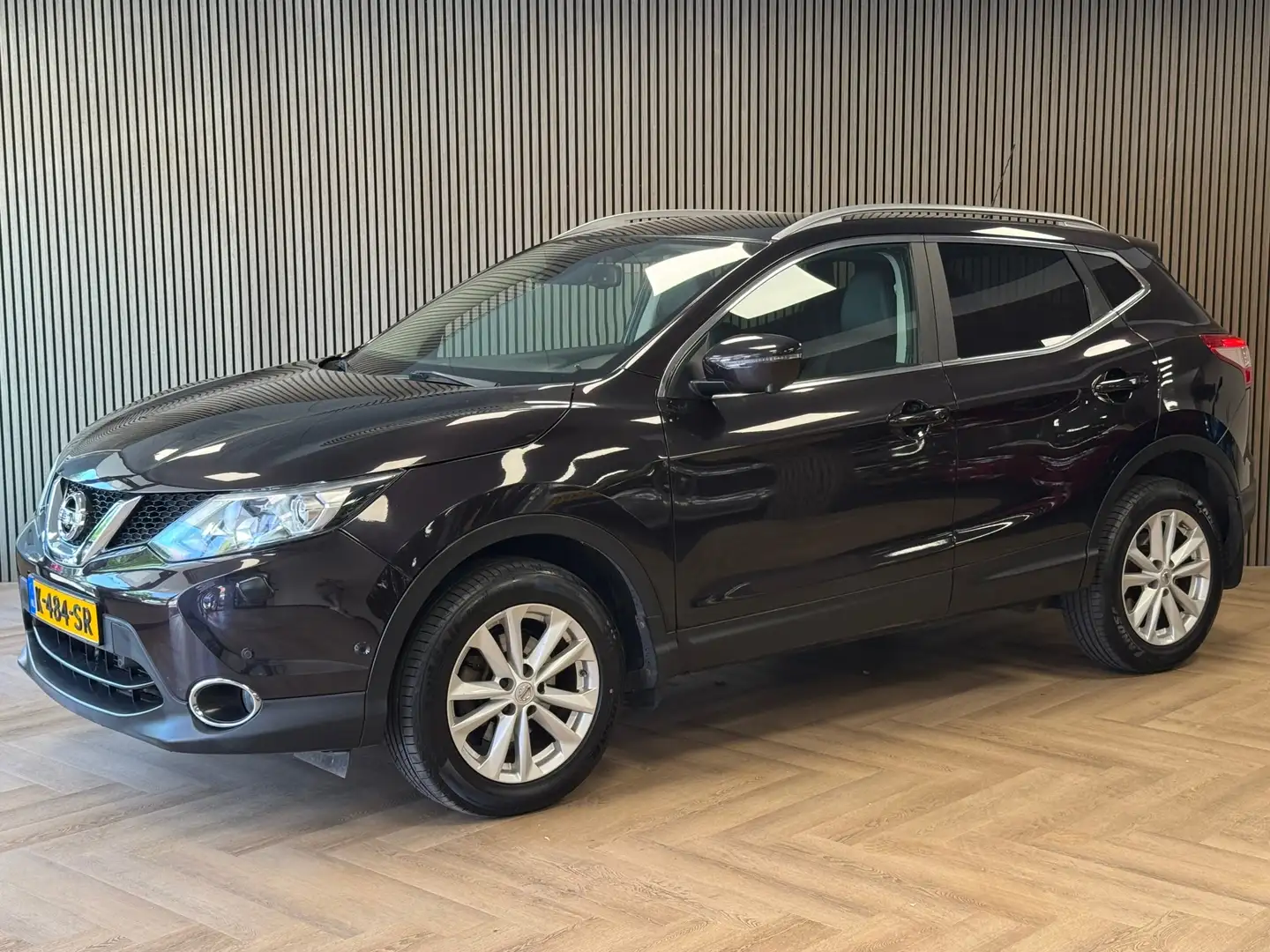 Nissan Qashqai 1.2 Tekna AUT. NAVIGATIE CAMERA AIRCO CRUISE PDC S Paars - 1