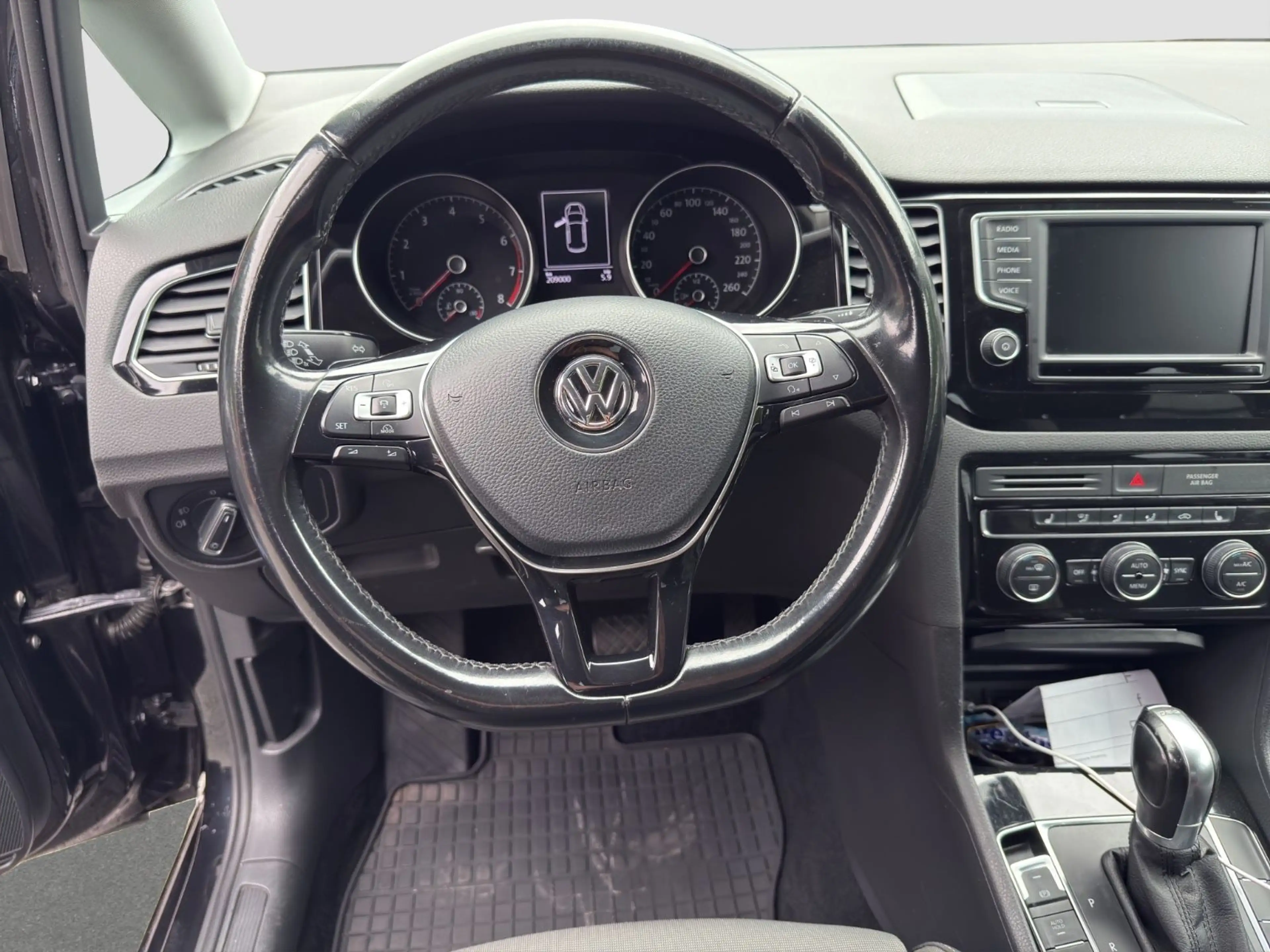 Volkswagen Golf Sportsvan Navi+LED Xenon,ACC,TOP — photo 11
