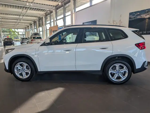 BMW X1 view 5