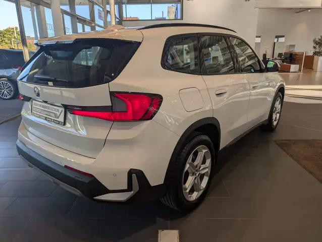 BMW X1 view 8